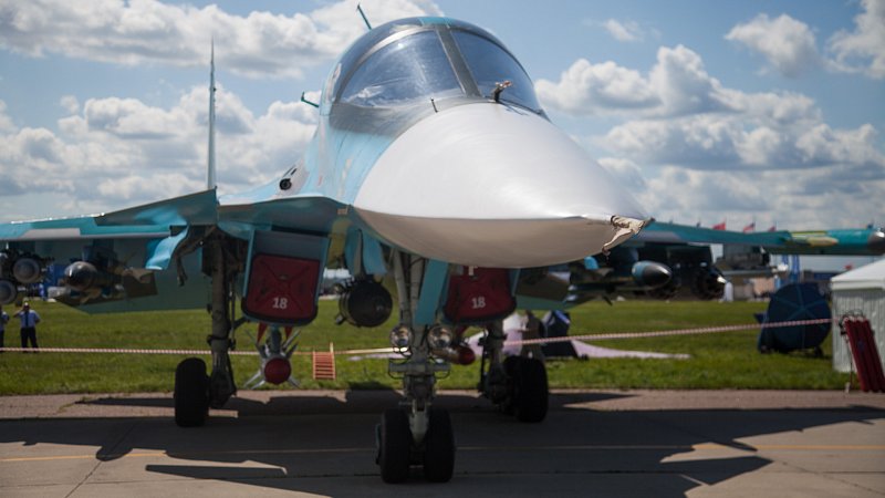 Фронтовой бомбардировщик Су-34